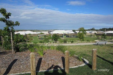 Property photo of 52 Kerrisdale Crescent Beaconsfield QLD 4740