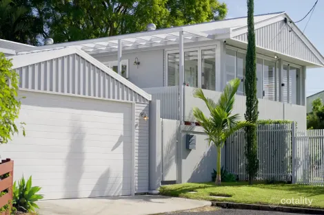 Property photo of 3 Baird Street Eastern Heights QLD 4305