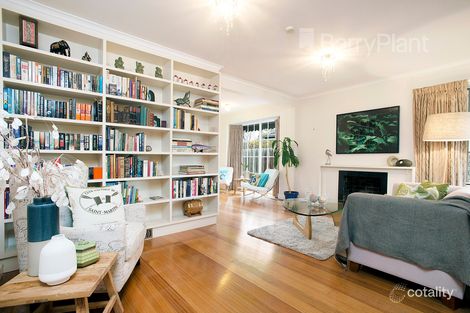 Property photo of 28 Gainsborough Road Mentone VIC 3194