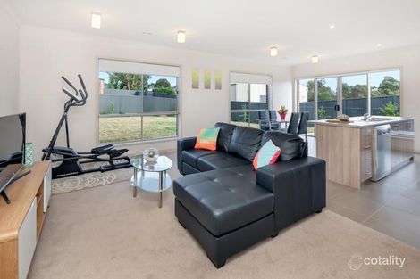 Property photo of 5 Nathanael Place Ballarat East VIC 3350