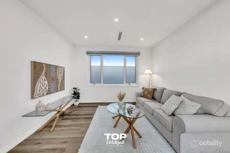 Property photo of 15 Kenyan Avenue Clyde VIC 3978