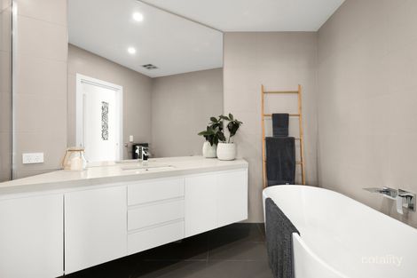 Property photo of 24 Butler Street Essendon VIC 3040