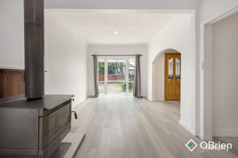 Property photo of 51 Woodlands Grove Frankston VIC 3199