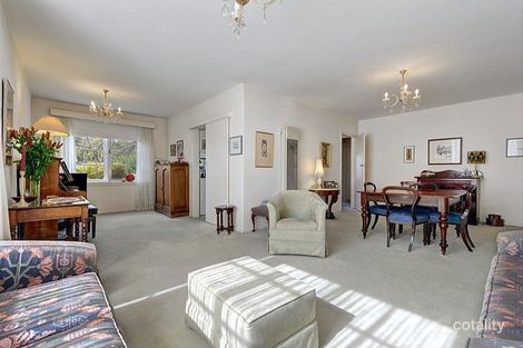 Property photo of 1/143 Edgevale Road Kew VIC 3101