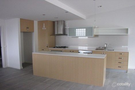 Property photo of 19 Roxburgh Court Warrnambool VIC 3280