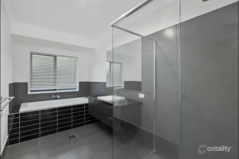 Property photo of 8 Zechariah Way Augustine Heights QLD 4300