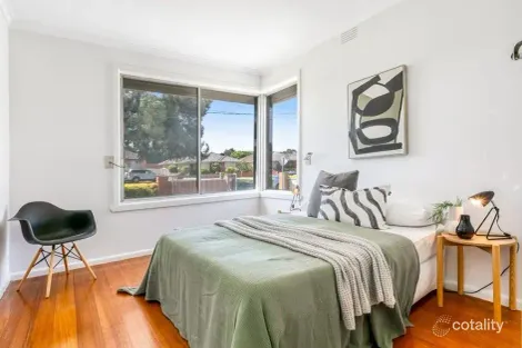 Property photo of 83 Hughes Parade Reservoir VIC 3073