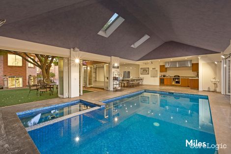 Property photo of 21 Magnolia Road Ivanhoe VIC 3079