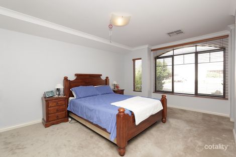 Property photo of 22 Merida Turn Seville Grove WA 6112