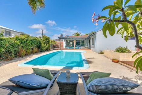 162 Elliott Rd, Scarborough, WA 6019