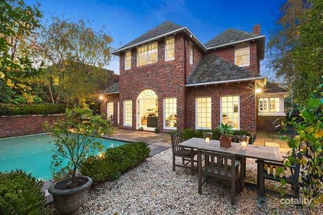 Property photo of 2 Mernda Road Kooyong VIC 3144