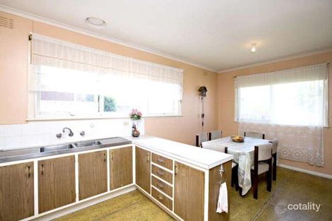 Property photo of 22 Eileen Street Mount Waverley VIC 3149