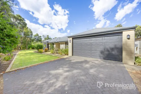 4 Bass Ent, Leschenault, WA 6233