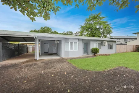 2/3 Pandora Cl, Bentley Park, QLD 4869