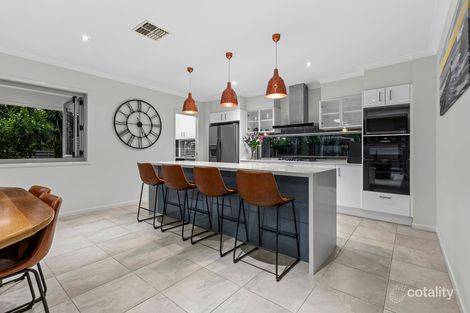 Property photo of 2 Leo Place Bridgeman Downs QLD 4035