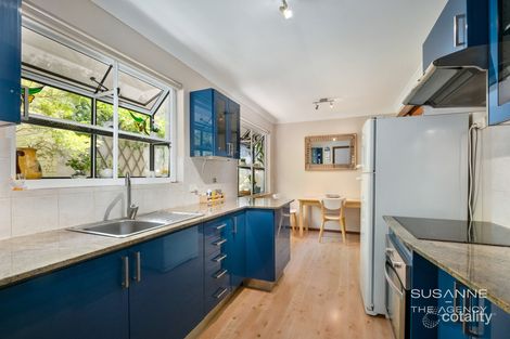 Property photo of 7 Camira Place Gooseberry Hill WA 6076