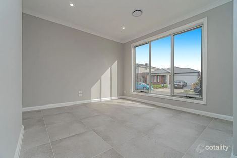 Property photo of 18 Blush Street Mickleham VIC 3064