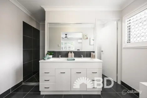 Property photo of 2 Capuchin Close Dakabin QLD 4503