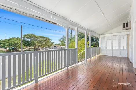 Property photo of 201 Denham Street The Range QLD 4700