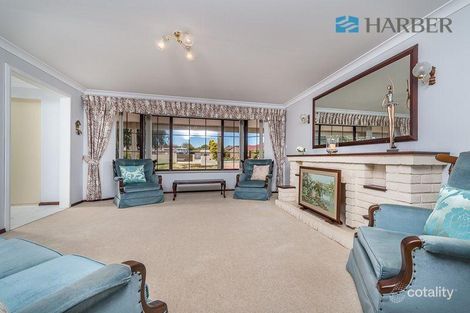 Property photo of 4 Villa Court Kallaroo WA 6025