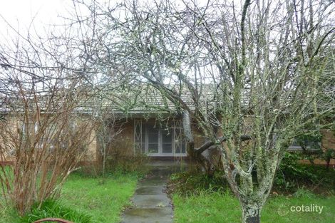 17 Bowen St, Woodend, VIC 3442