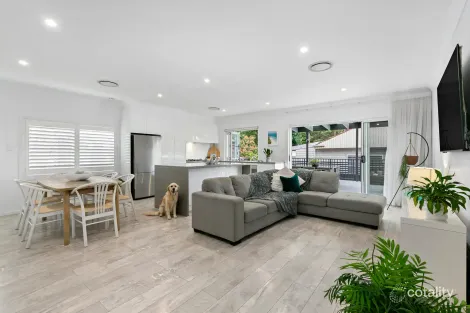 Property photo of 16 Arrow Avenue Figtree NSW 2525