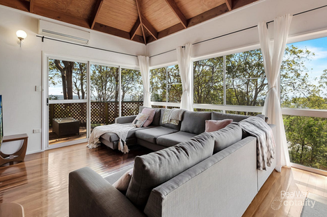 Property photo of 17 Harvey Street Mount Lofty QLD 4350
