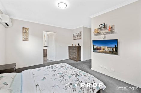 Property photo of 26 Exhibition Street Point Cook VIC 3030