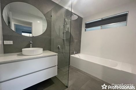Property photo of 5 Goudhurst Place Gosnells WA 6110