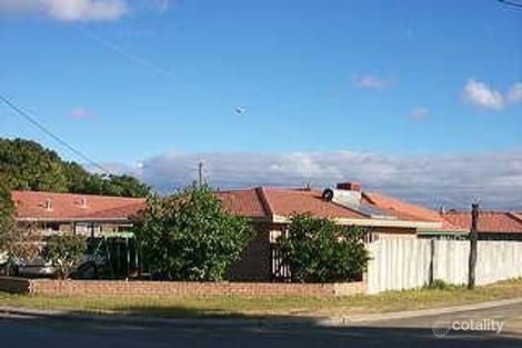 17 Walton St, Queens Park, WA 6107
