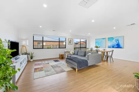 Property photo of 3 Arkansaw Court Brown Hill VIC 3350