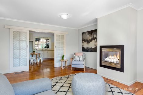 Property photo of 1/17 Kingsley Crescent Mont Albert VIC 3127