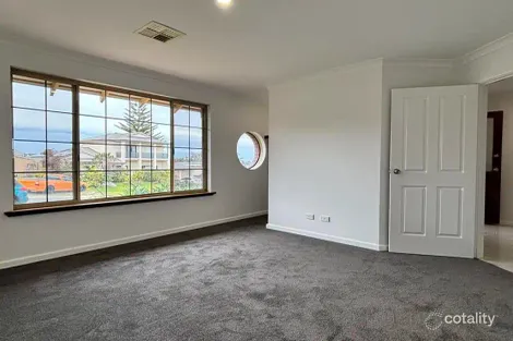 Property photo of 6 Whelk Place Mullaloo WA 6027