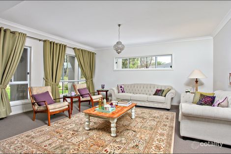 Property photo of 19 Bluebell Crescent Ropes Crossing NSW 2760
