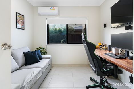 Property photo of 8 Samuel Place Sinnamon Park QLD 4073