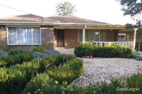 Property photo of 12 Dearing Avenue Cranbourne VIC 3977