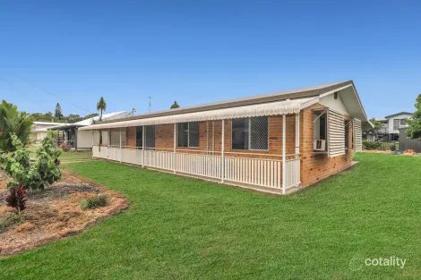 8 Herring St, Taylors Beach, QLD 4850