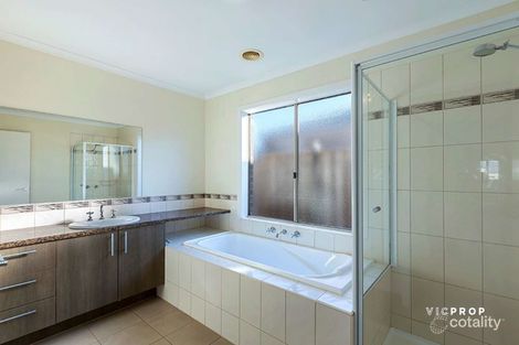 Property photo of 1 Khan Court Truganina VIC 3029