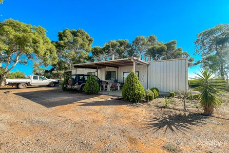 335 Bael Bael Rd, Tresco, VIC 3583