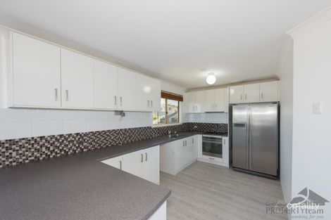 2 Barrett Dr, Wandina, WA 6530