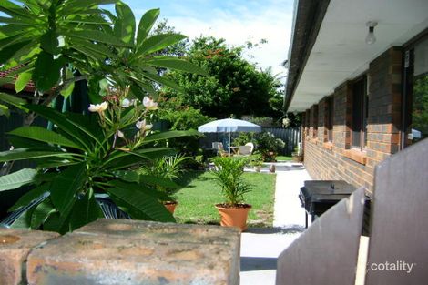 2/22 Donald Ave, Paradise Point, QLD 4216