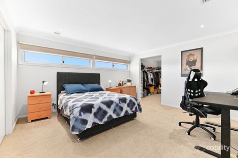 Property photo of 32 Rogers Close Berwick VIC 3806
