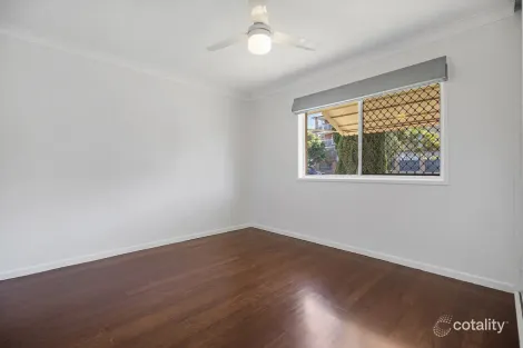 Property photo of 1/111 Pembroke Road Coorparoo QLD 4151