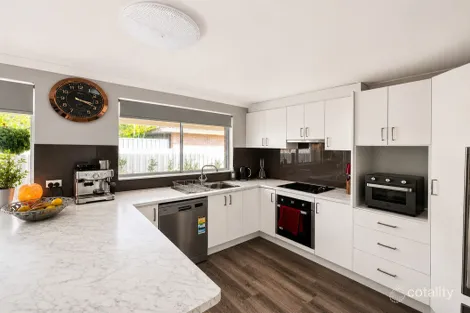 Property photo of 2 Royal Close Forster NSW 2428