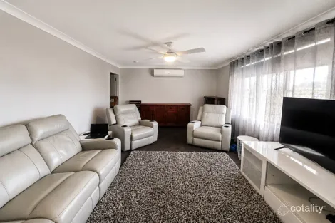 Property photo of 2 Royal Close Forster NSW 2428
