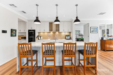 Property photo of 32 Rogers Close Berwick VIC 3806