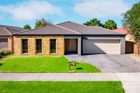 34 Archers Field Dr, Cranbourne East, VIC 3977