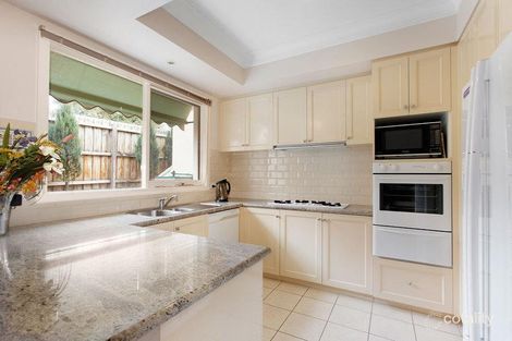 Property photo of 2/9 Queens Avenue Doncaster VIC 3108