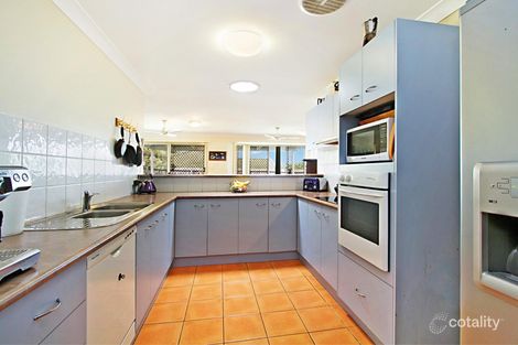Property photo of 1 Chatfield Close Oxley QLD 4075