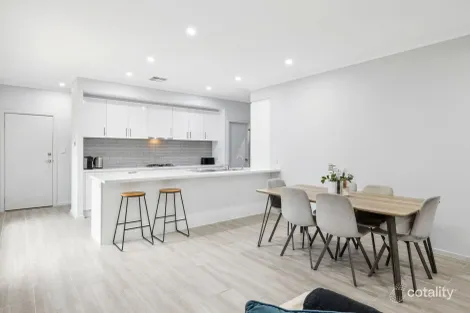 Property photo of 10 Le Hunte Road Seaford Heights SA 5169